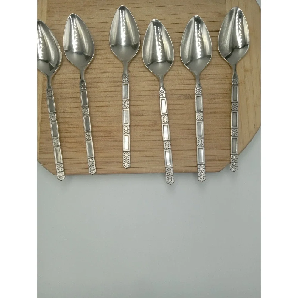 Oneida Community MADRID‎  No Black  Stainless 6 TeaSpoons   See Pictures